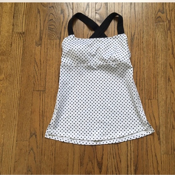 Lululemon Track and Train tank. White w/ black dots.  Sz 6 - Picture 2 of 5